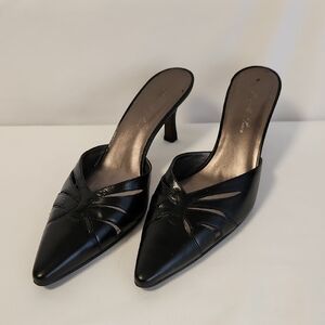 Black Leather Pointed Toe Shoe Size 8